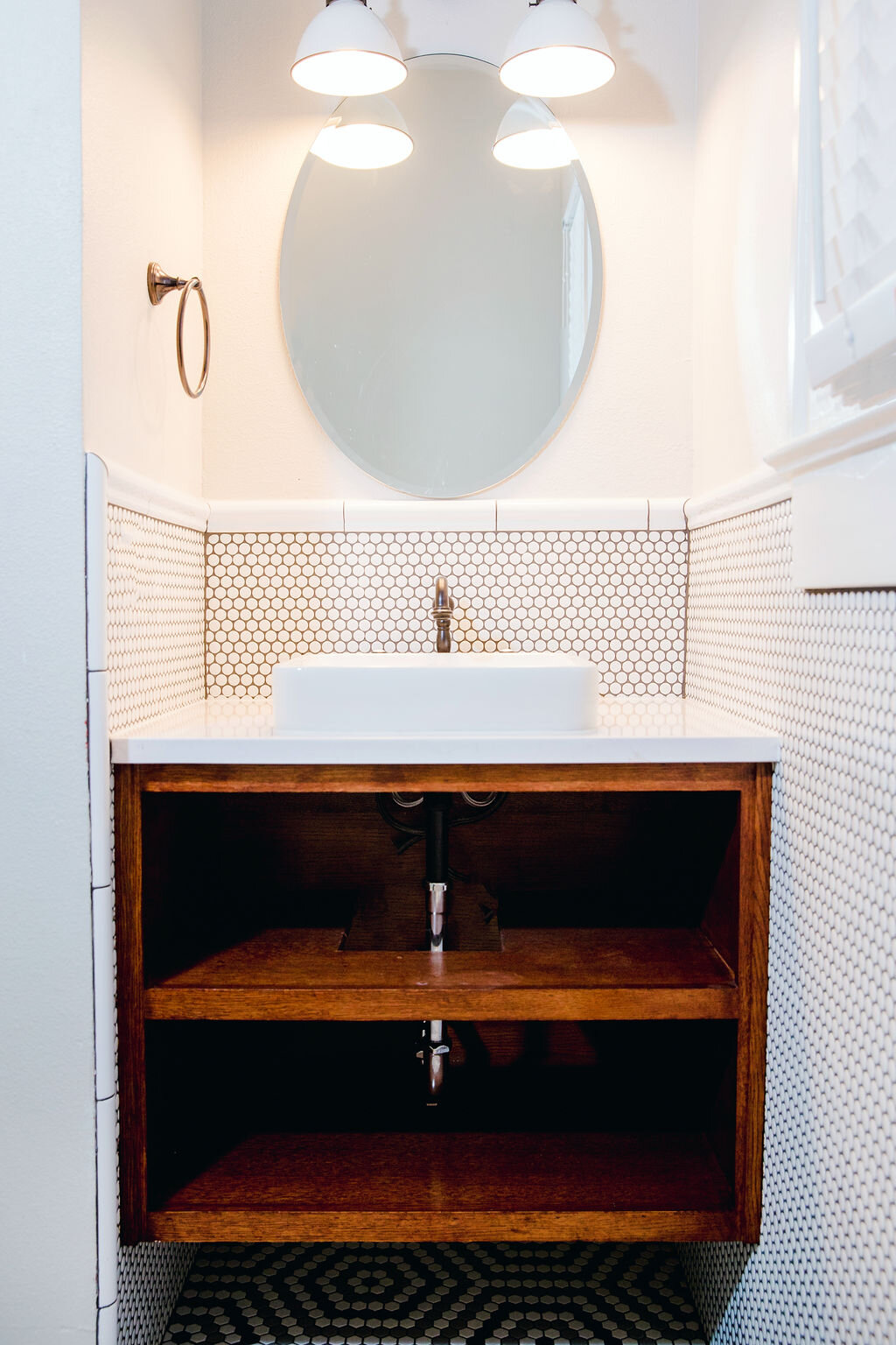 How to Make a Small Bathroom Appear Larger